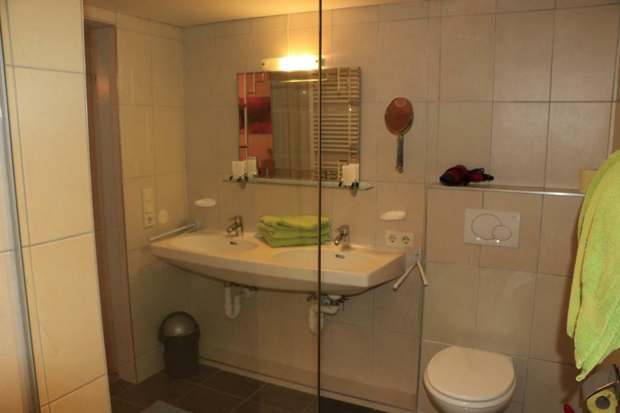 Haus Berndt Schwemberger Apartment Fuegen Ngoại thất bức ảnh