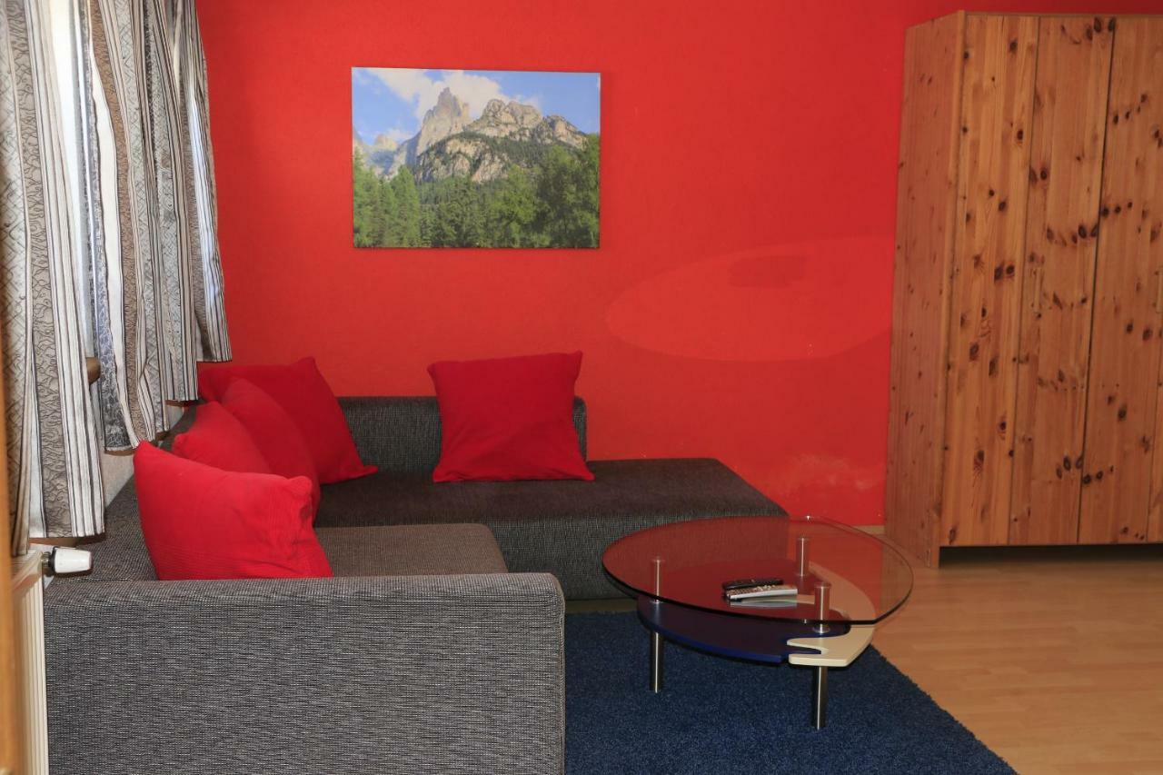 Haus Berndt Schwemberger Apartment Fuegen Ngoại thất bức ảnh